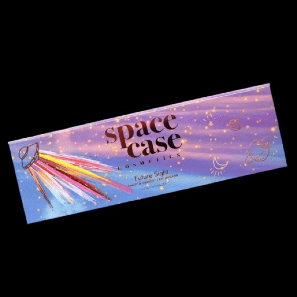 SPACE CASE COSMETICS Custom Eyeshadow Palette - Picture 5 of 10